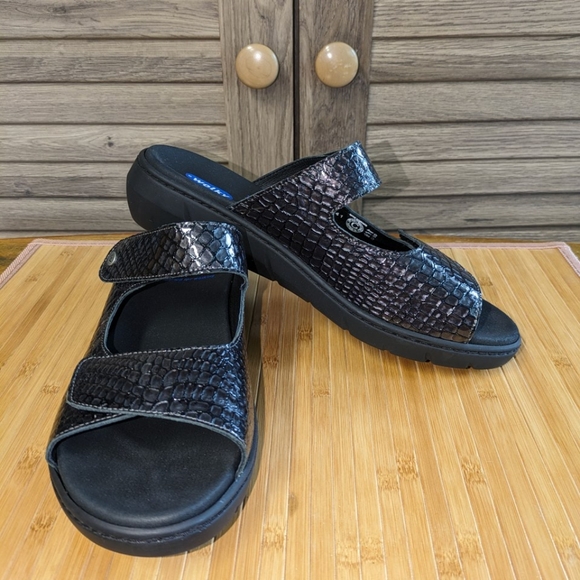 Women's Black Size 41/9.5 Wolky  Cyprus Mini Croco Printed Leather Slide Sandal - Picture 6 of 16